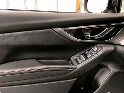 Used 2019 Subaru Crosstrek 2.0i Limited w/ Moonroof Package w/Navigation image 22