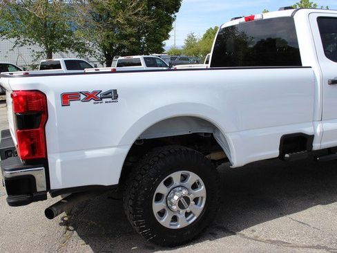 Used 2023 Ford F350 XLT AWD/4WD image 14