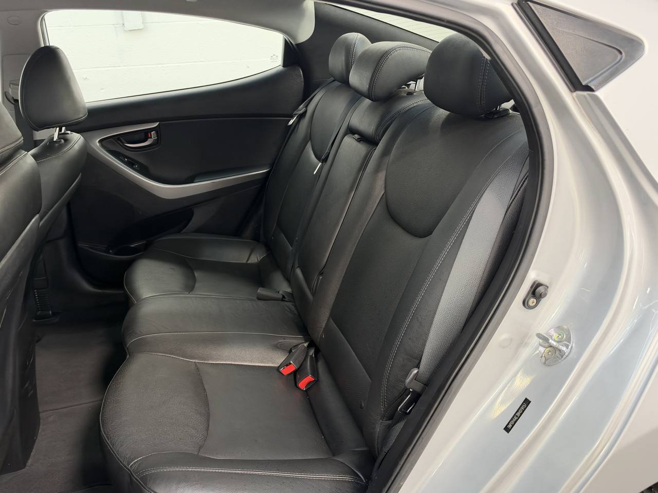 Used 2011 Hyundai Elantra Limited FWD image 29