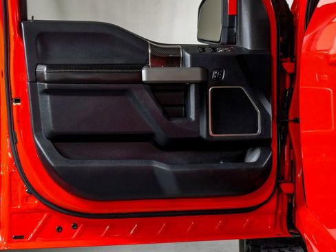 Used 2018 Ford F150 Raptor w/ Equipment Group 802A Luxury image 35