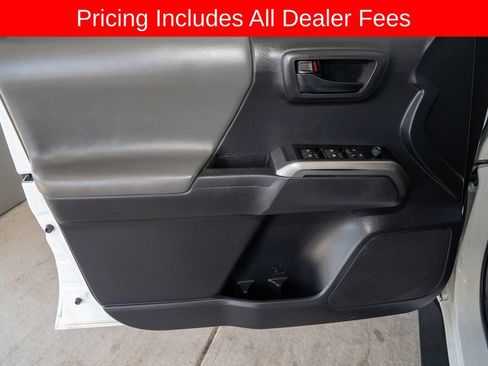 Used 2023 Toyota Tacoma SR5 w/ Technology Package AWD/4WD image 10