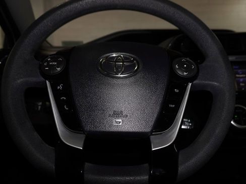 Used 2018 Toyota Prius C Three w/ Carpet Mat Package image 21