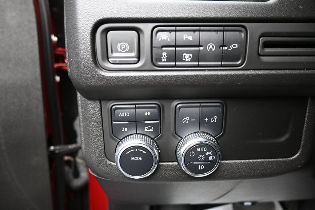 Used 2022 GMC Yukon SLT w/ SLT Premium Package AWD/4WD image 12