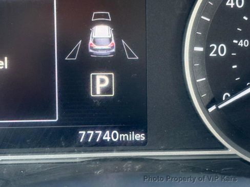 Used 2019 Nissan Kicks SV image 16