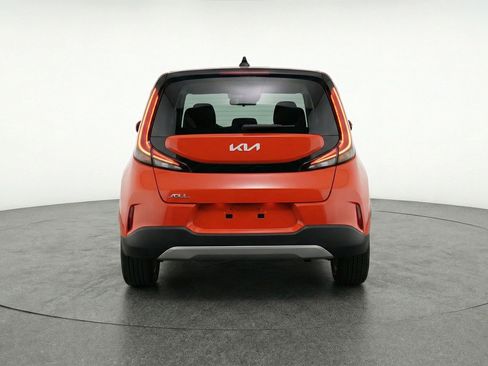 Used 2025 Kia Soul LX w/ LX Technology Package image 7