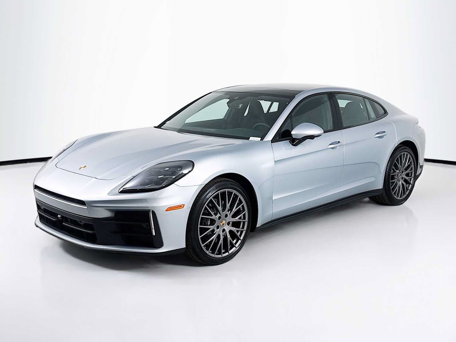 Used 2026 Porsche Panamera RWD image 1