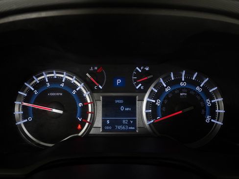 Used 2018 Toyota 4Runner Limited RWD image 16