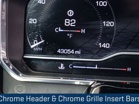 Certified 2025 GMC Sierra 1500 SLT image 30