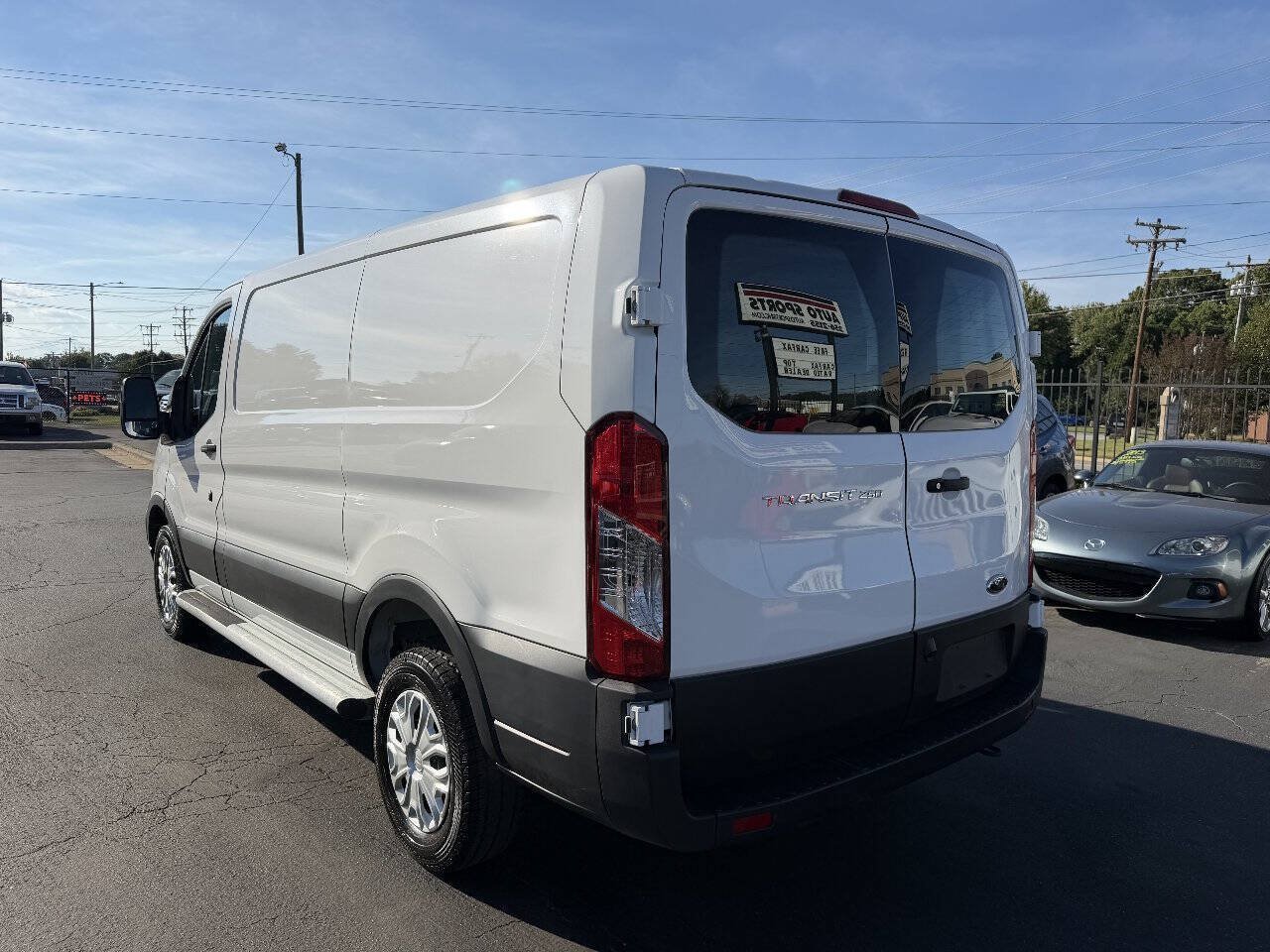 Used 2025 Ford Transit 250 Low Roof w/ Exterior Upgrade Package RWD image 7
