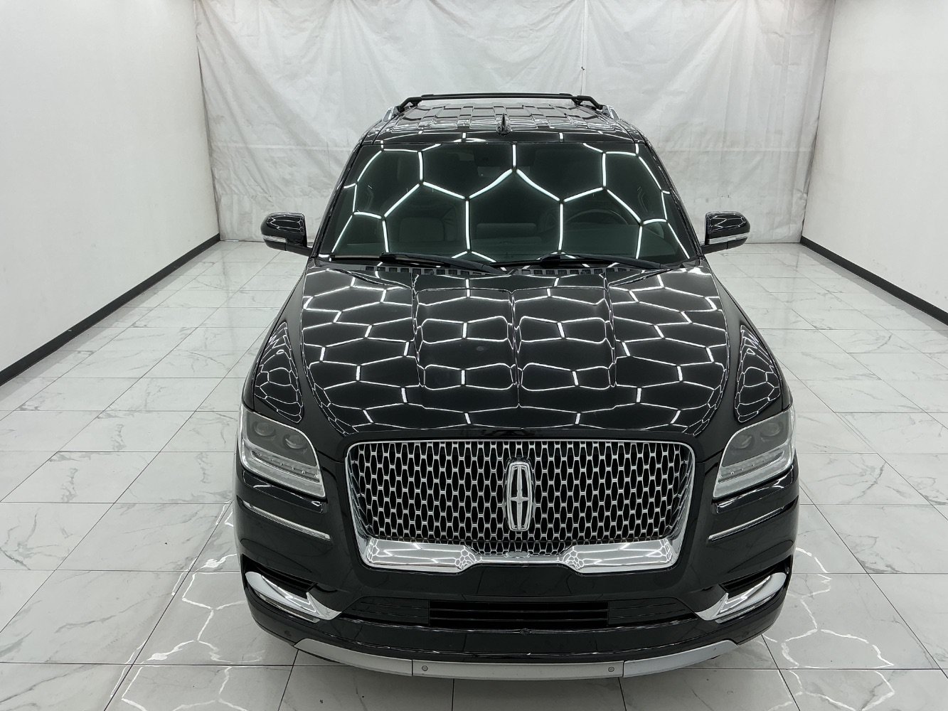 Used 2018 Lincoln Navigator Premiere RWD image 7