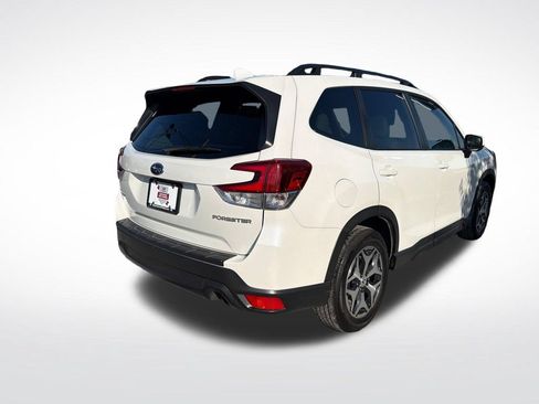 Certified 2023 Subaru Forester Premium AWD/4WD image 16