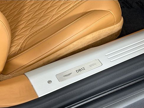 Used 2024 Aston Martin DB12 image 32