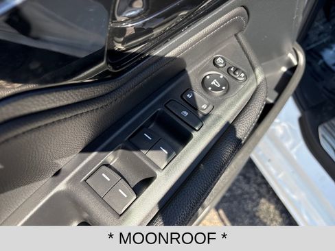 Used 2023 Honda Odyssey Elite image 11