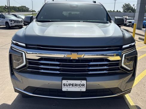 Used 2025 Chevrolet Tahoe LT AWD/4WD image 12