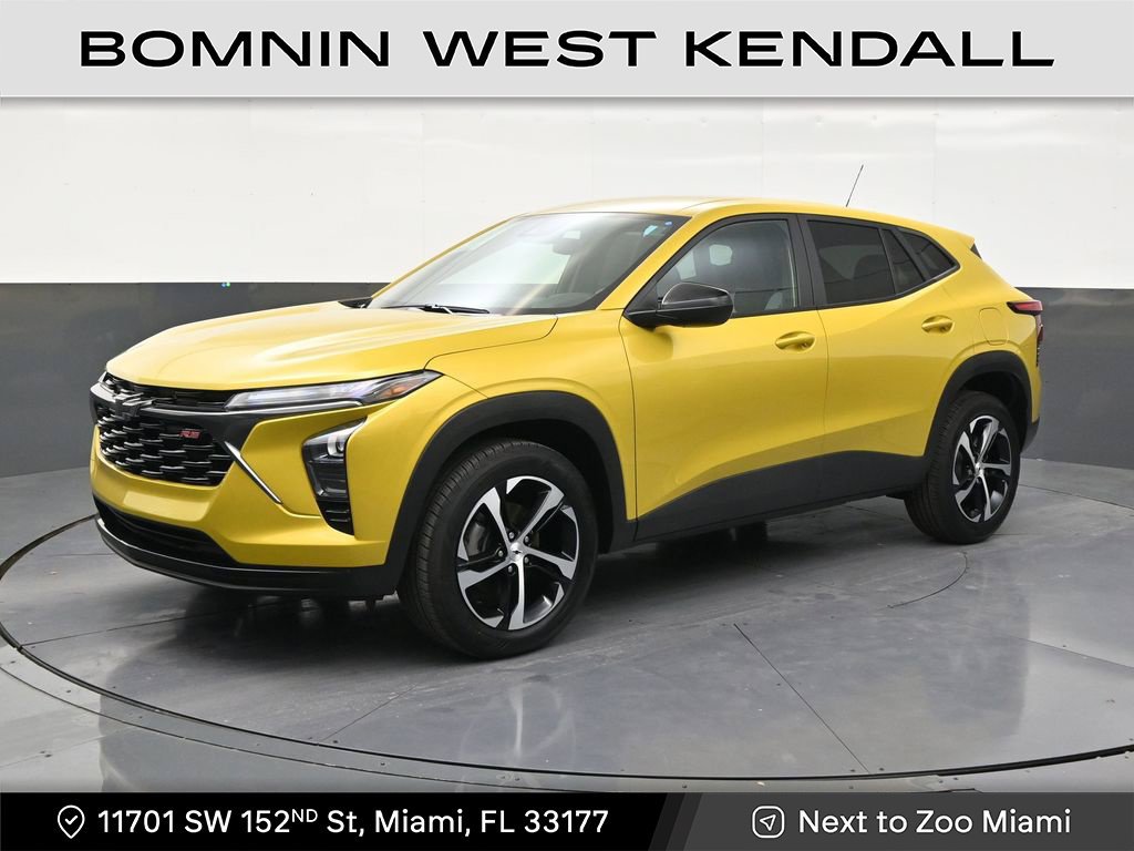 Used 2025 Chevrolet Trax RS FWD image 1