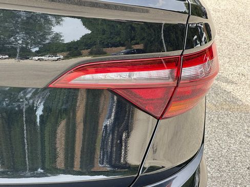 Used 2019 Volkswagen Jetta GLI FWD image 17