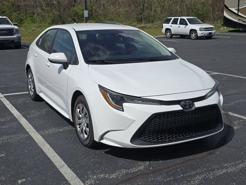 Used 2021 Toyota Corolla LE image 1