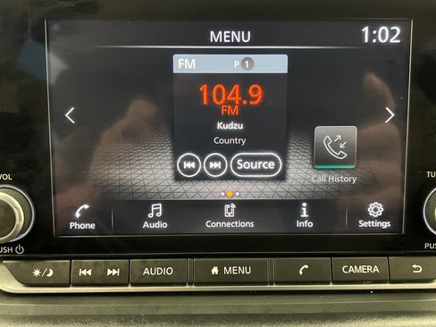 Used 2024 Nissan Rogue S FWD image 53
