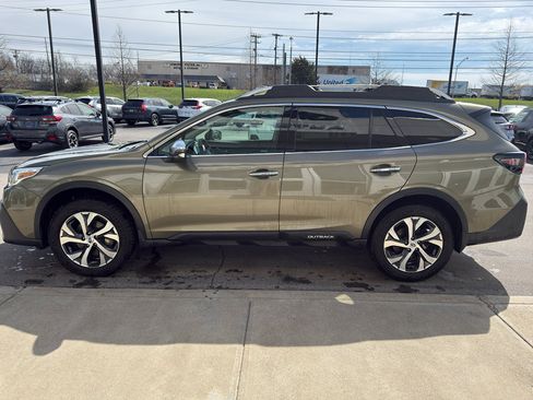 Used 2022 Subaru Outback Touring w/ Popular Package #2 image 6