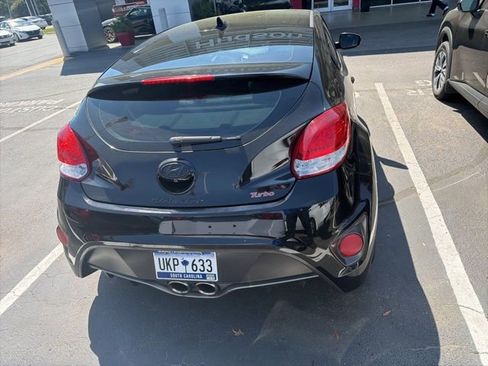 Used 2017 Hyundai Veloster Turbo image 8