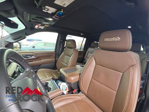 Used 2023 Chevrolet Suburban High Country AWD/4WD image 10
