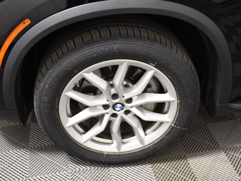 Used 2023 BMW X5 xDrive40i AWD/4WD image 11