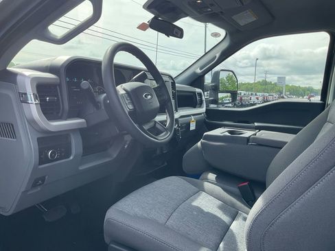 New 2026 Ford F250 XL w/ STX Appearance Package AWD/4WD image 15