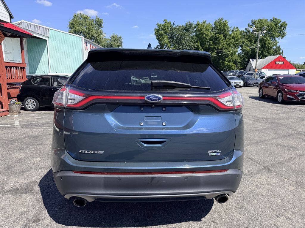 Used 2016 Ford Edge SEL w/ Equipment Group 201A AWD/4WD image 4