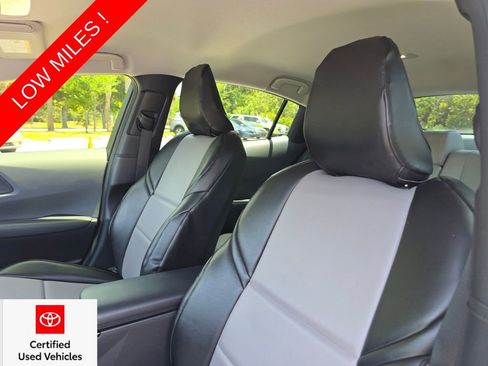 Used 2023 Toyota Prius XLE FWD image 23