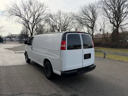 Used 2014 Chevrolet Express 1500 image 11