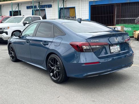 Used 2025 Honda Civic Sport image 5