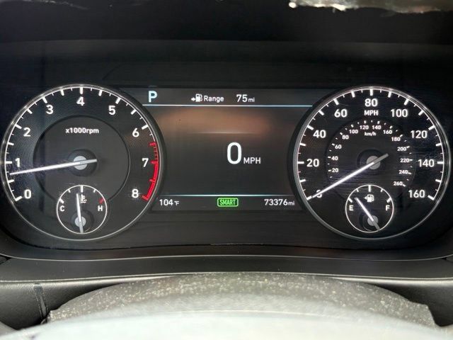 Used 2017 Genesis G90 3.3T Premium RWD image 13