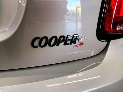Used 2024 MINI Cooper S w/ Signature Upholstery Package FWD image 11