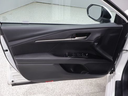 Used 2025 Toyota Camry LE FWD image 12