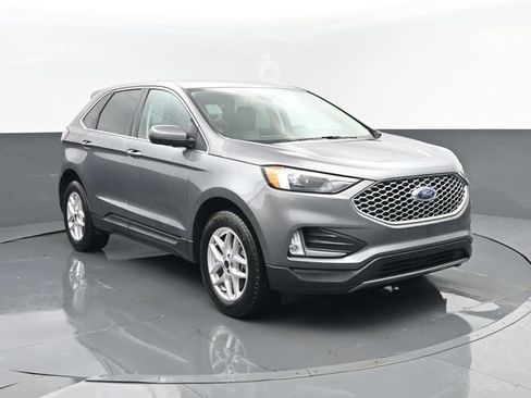 Used 2023 Ford Edge SEL w/ Convenience Package AWD/4WD image 3
