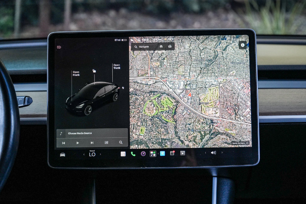 Used 2019 Tesla Model 3 Standard Range Plus RWD image 12