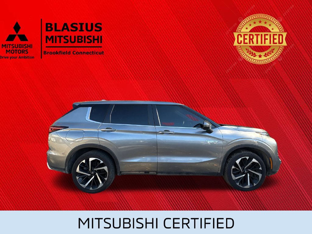 Used 2023 Mitsubishi Outlander 4WD Plug-In Hybrid image 8