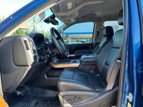 Used 2017 Chevrolet Silverado 2500 LTZ w/ Duramax Plus Package AWD/4WD image 17