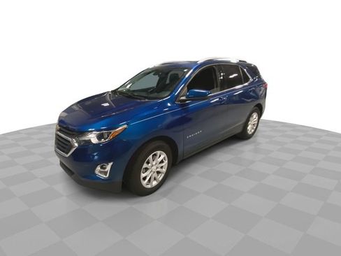 Used 2019 Chevrolet Equinox LT w/ Sun & Navigation Package image 3