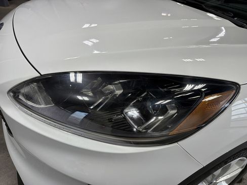 Used 2021 Ford Escape SE image 16