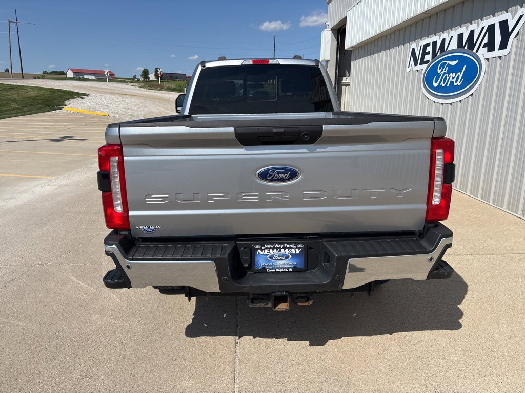 Used 2021 Ford F350 Lariat w/ Chrome Package AWD/4WD image 5