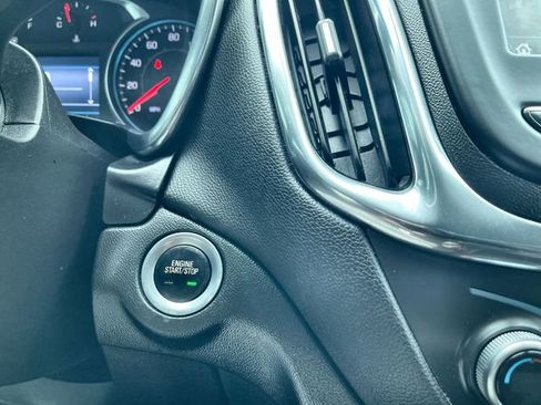 Certified 2020 Chevrolet Equinox LT w/ Driver Convenience Package FWD image 16