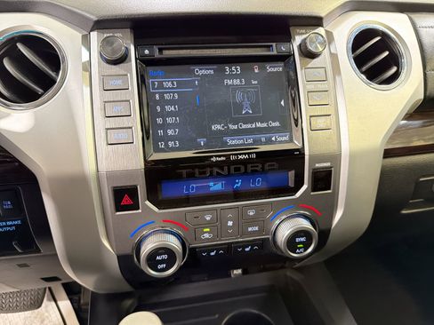 Used 2016 Toyota Tundra Limited image 17