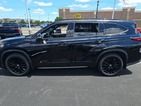 Used 2023 Toyota Highlander XSE AWD/4WD image 6