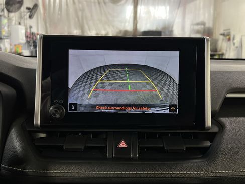 Used 2023 Toyota RAV4 LE image 19