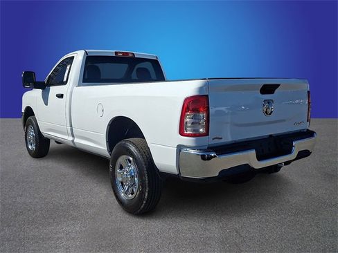 Used 2024 RAM 2500 Tradesman w/ Chrome Appearance Group image 6