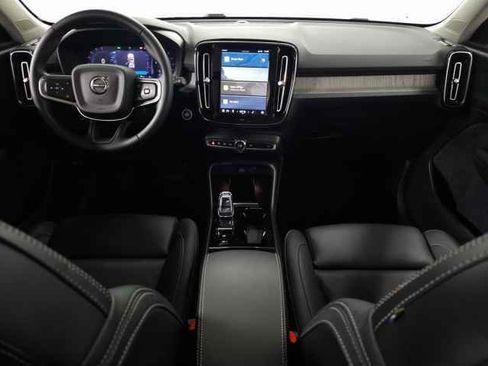 Certified 2024 Volvo XC40 B5 Plus w/ Climate Package AWD/4WD image 13