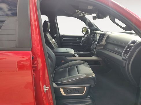 Used 2024 RAM 1500 Laramie image 15