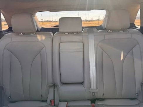 Used 2022 Lincoln Nautilus Reserve image 25