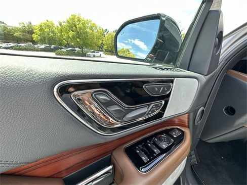 New 2024 Lincoln Navigator L Reserve image 12